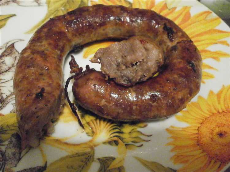 Ароматная колбаса из курицы