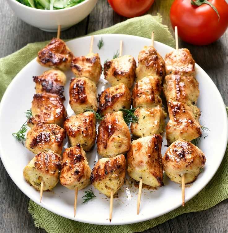 Куриные шашлычки на шпажках в духовке
