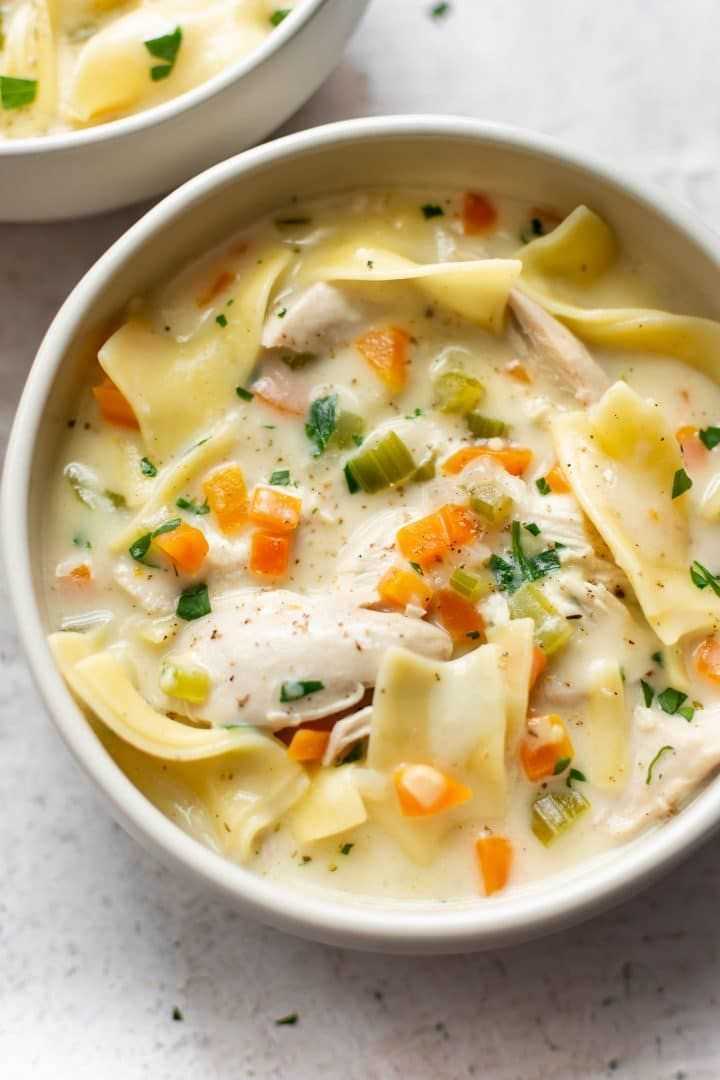 Куриный суп со сливками и нокки