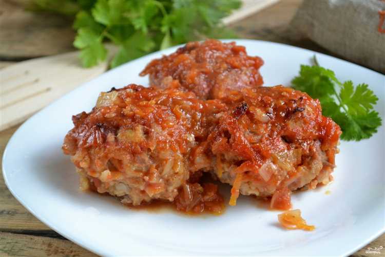 Мясные биточки с томатным соусом