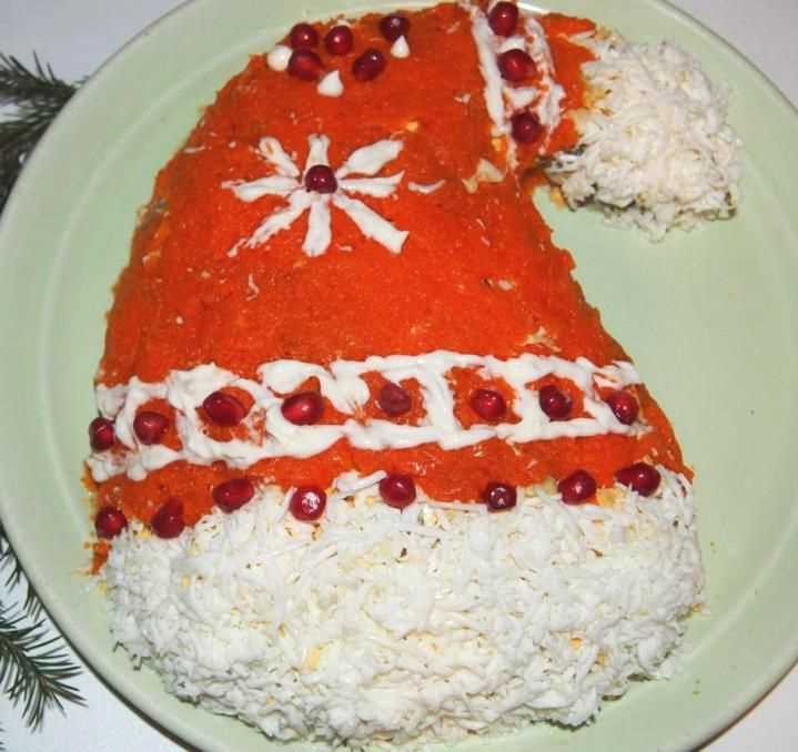 Новогодний салат колпак санты