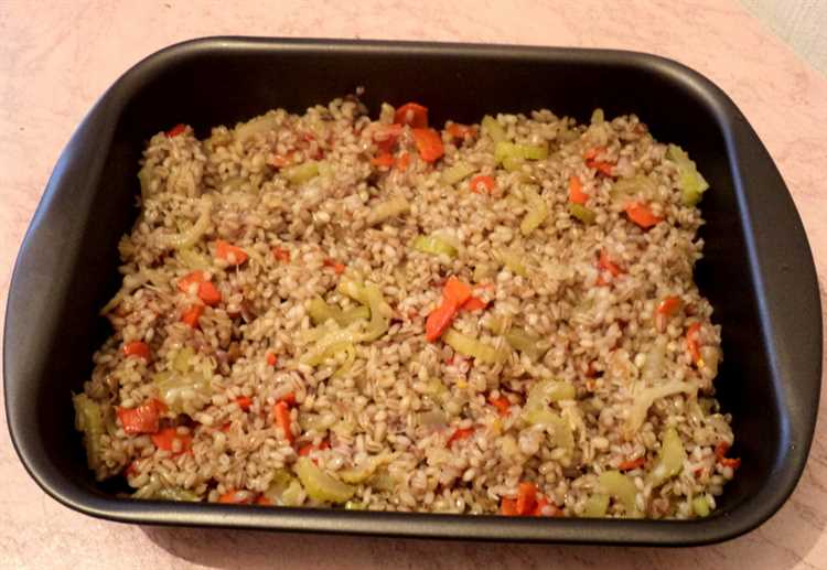Перловка с мясом в духовке в рукаве