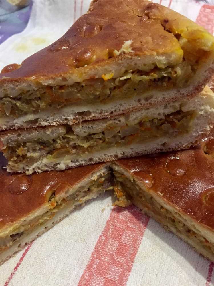 Пирог с капустой и рыбой