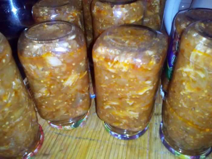 Салат с баклажанами и рисом на зиму