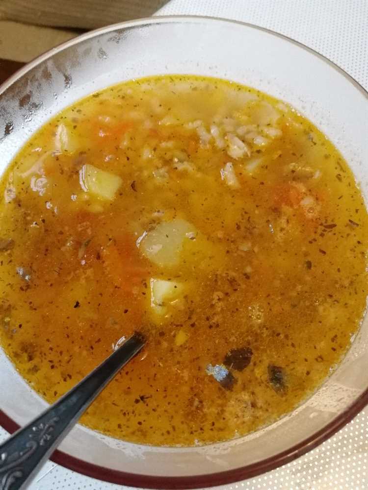 Суп с сайрой и рисом в мультиварке