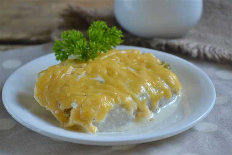 Приготовление маринада и пряностей для трески