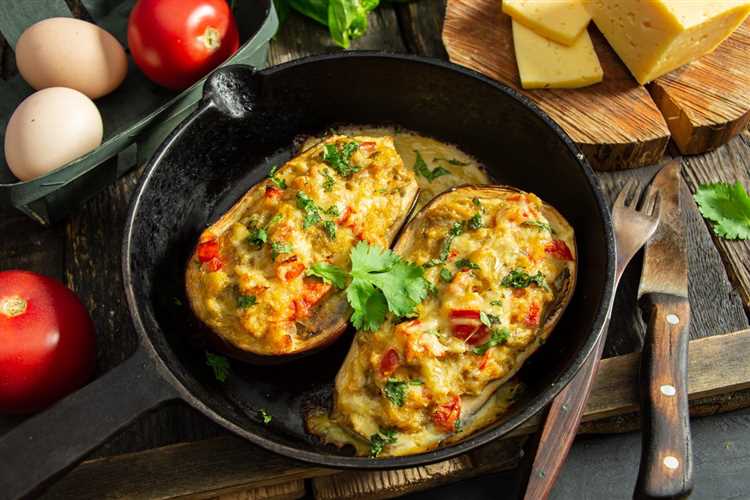 Тушёные фаршированные баклажаны с мясом