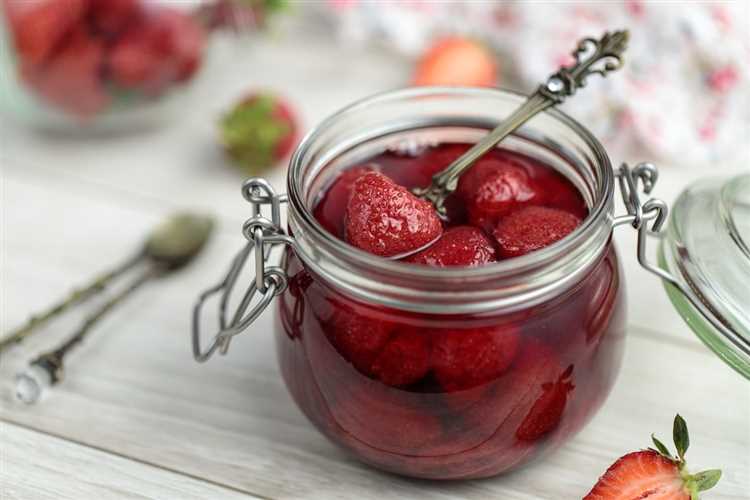 Варенье из клубники с яблоками