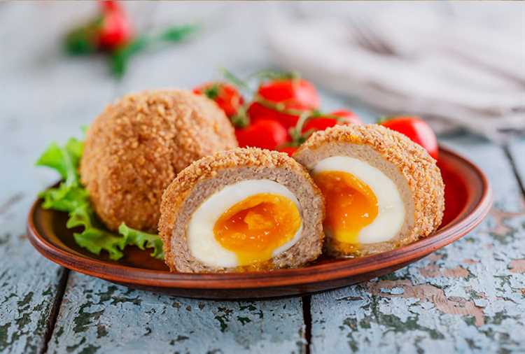 Яйца по-шотландски в блинных мешочках