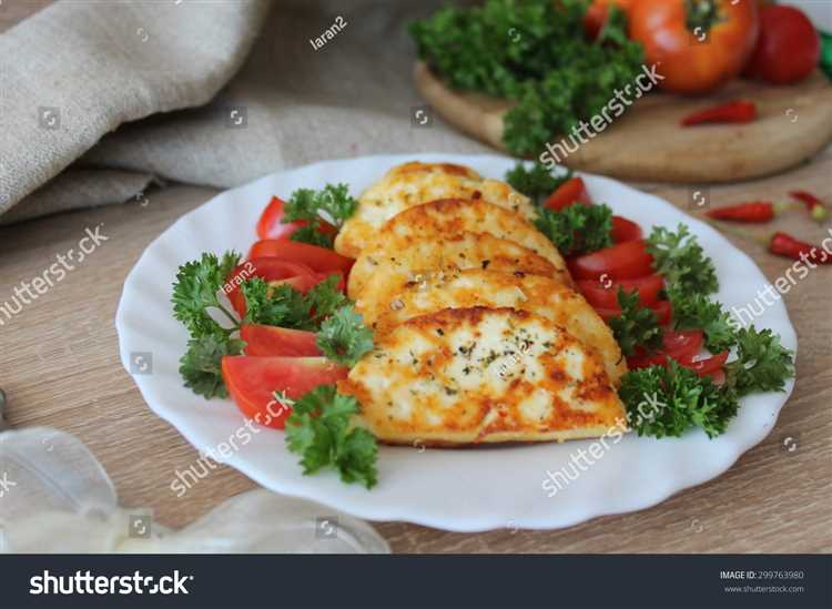 Жареный адыгейский сыр в медовом соусе
